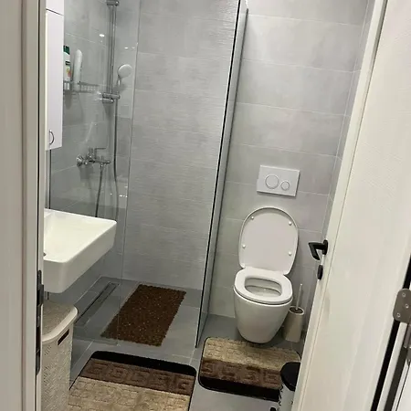 Divčinova Cerovac Apartmán *